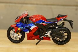 Maisto Toy Honda Fireblade Racing Motorcycle 4.5" Long 2-3/8" Tall - $10.88