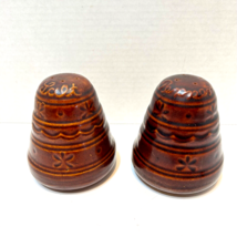 Vintage Marcrest Stoneware Daisy Dot Brown Beehive Salt and Pepper Shakers Lot 2 - £14.82 GBP