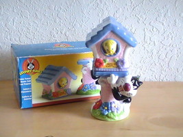 Looney Tunes Home Tweet Home Tweety &amp; Sylvester Salt &amp; Pepper Shakers - £18.77 GBP