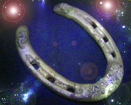 HAUNTED ANTIQUE GOLD PLATED HORSE SHOE ELEVATING LUCK MAGICK SCHOLARS CASSIA4 - £210.88 GBP