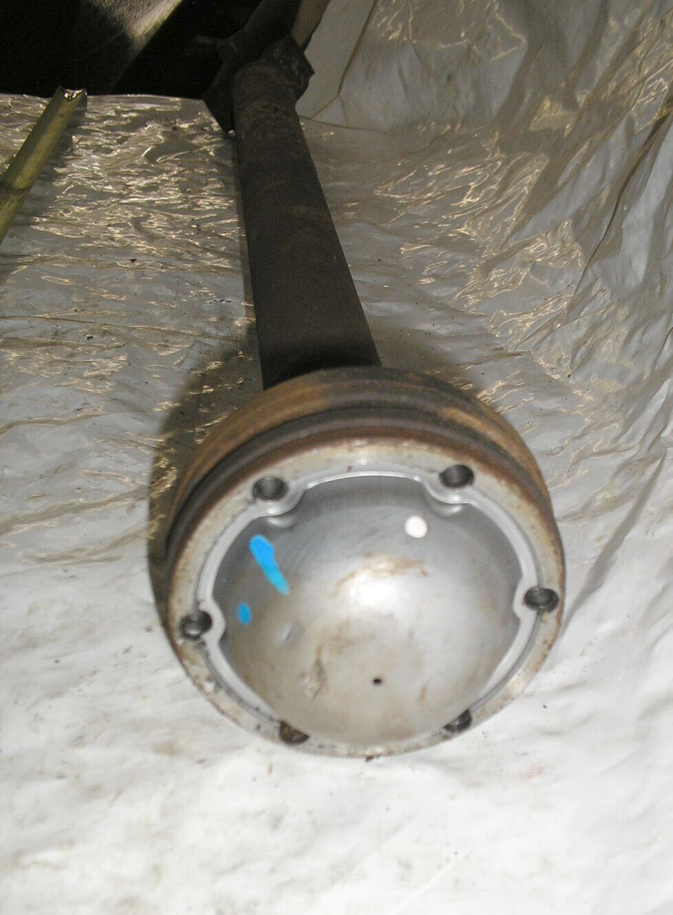 2000 Mazda B4000 Extended Cab V6 4X4 AT Front Drive Shaft - $34.88