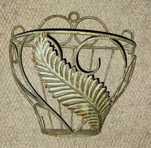 VTG Iron Metal Decorative Wall Hanging Planer Fern Leaf Design Scroll Top - $39.99