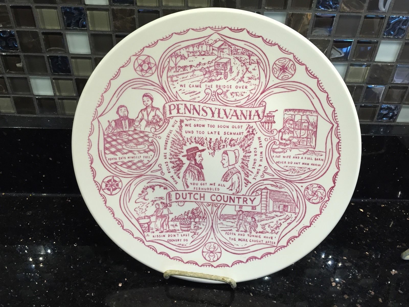 Collectible State Plate Pennsylvania Dutch Amish Vintage 10" Pink Lusterware - $14.99