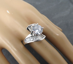 Sterling Silver Ring 1.75 Ct Baguette Cubic Zirconia Size 10 Fancy Design 6.96g - £35.23 GBP