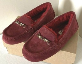 New UGG Ansley Charm Gem Women Fashion Moccasin Slippers Size 5 Kiss - £59.69 GBP