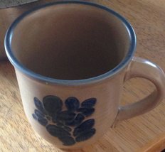 Pfaltzgraff Folk Art Coffee Mug (10-Ounce) - £18.79 GBP