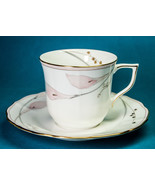 Mikasa Bellamy Cup & Saucer Sets Gold Rim Pink Calla Lily Cap II Mint - $109.51 MXN Mikasa Bellamy Cup & Saucer Sets Gold Rim Pink Calla Lily Cap II Mint - $109.51 MXN