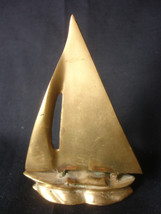 Old Vtg Brass Sail Boat Nautical Decor Sailing Desk Ornament Paperweight - £23.66 GBP
