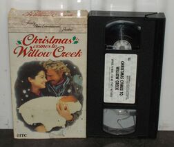 Christmas Comes to Willow Creek VHS John Schneider Kim Delaney Hoyt Axto... - €12,61 EUR