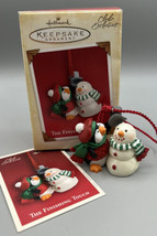 Hallmark Keepsake Ornament The Finishing Touch Club Exclusive 1.25 ins. 2004 - £5.29 GBP