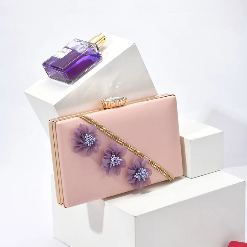 Summer Spring  Decor Evening Bag Sweety  Beaded Banquet Bag Elegant Applique Shi - $90.19