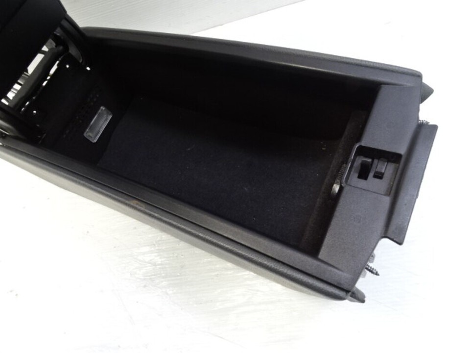 04 Mercedes R230 SL500 center console armrest storage 2306800050 black/gray Item image 9