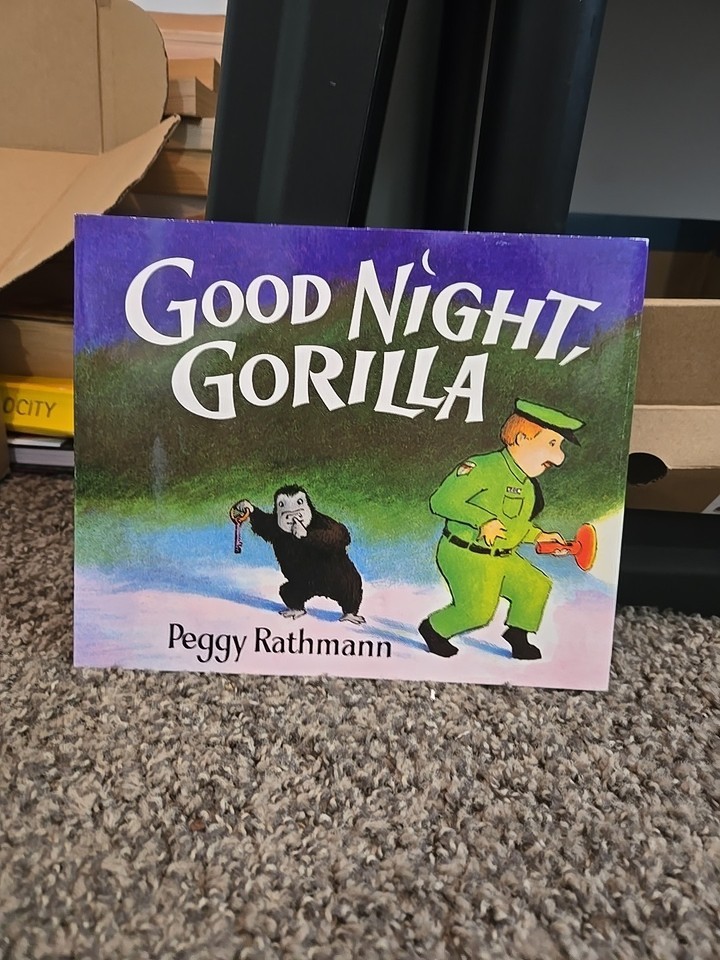 Good Night, Gorilla - Hardcover By PeggyRathmann - GOOD - $8.00