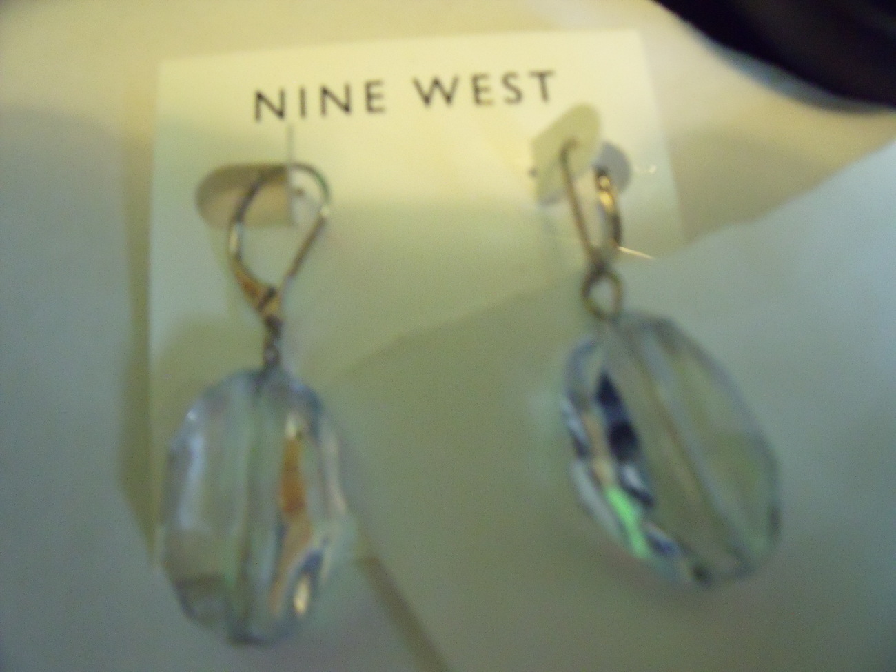 Nine West New Lever Back Nickel safe Earrings with Clear Dangle 1 inch Bead - £17.58 GBP