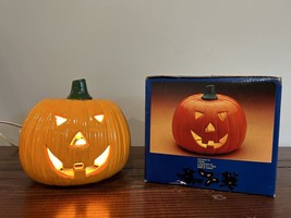 Halloween Lighted Jack-O-lantern Pumpkin Ceramic Bulb Decor Vintage 90s Caldor - £31.13 GBP