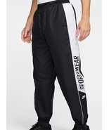 Nike Club Men&#39;s Woven Joggers - €66,94 EUR