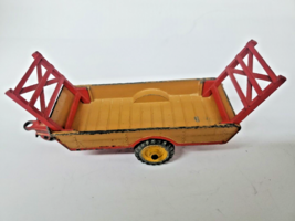 Dinky Toys 320 Halesowen Farm Trailer    AFTB15 - $14.55