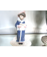 Lladro 6533 Figurine Christmas Caroler Boy with Sheet Music Daisa 1997 9... - $1,256.70 MXN