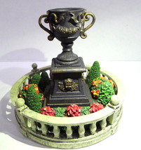 Grandeur Noel  Victorian Village Town Christmas Loving Cup Fountain  2003 - $22.72