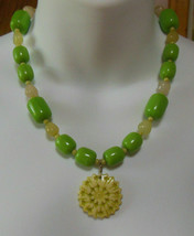 Vintage Green Glass Bead Carved Pendant Necklace Toggle Clasp - £21.02 GBP