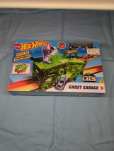 Hot Wheels City Ghost Garage Play Set Escape the Scary Ghost New in Box - $19.32