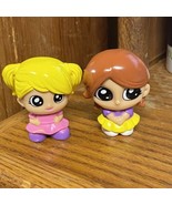 2 XO Tic Tac Toy Friends Girl Figures Blond and Brunette Girls Blip LLC - £5.43 GBP