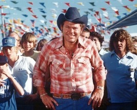 Roy Clark in red checkered shirt State Fair America 1977 TV series 8x10 photo - $10.99