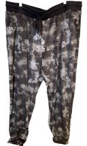 Three Dots Gray Camouflage Velour Jogger Women's Size XXL - $18.99