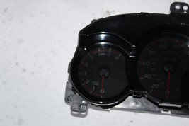 2009-2014 TOYOTA MATRIX GAUGE CLUSTER INSTRUMENT PANEL  R1767 image 3