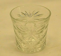 EAPC Clear Anchor Hocking Old Fashioned Flared Oatmeal Star Fan Designs 3&quot; - $14.84