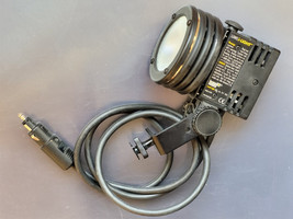 Lowel Zoom Portable i-Light 12v 100W Photo Studio Spot Flood Light Focus - £39.46 GBP