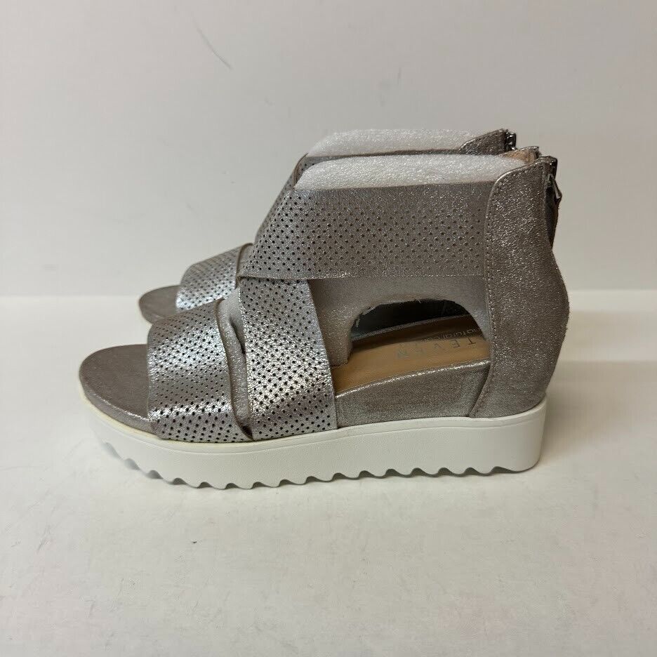 Steven New York Womens 7.5 Silver Leather Strappy Platform Sandals NIB YQ2 - $23.52