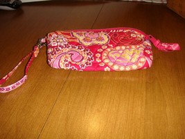 Vera Bradley Raspberry Fizz Wristlet - £15.97 GBP