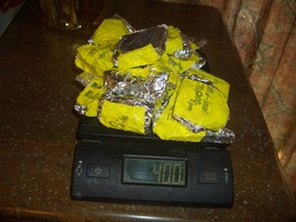 URANIUM ROCK VARIETY!  40 OZ. (2.5  LBS.)  $30.00 +$14.00 S/H JURASSIC C... - €25,57 EUR