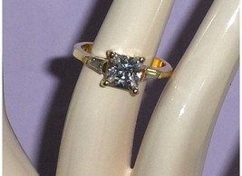 CZ Simulated Diamond Ring Princess Cut 14 KT HGE LIND Size 8 - £19.95 GBP