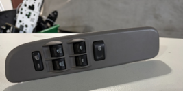 06-09 GMC Envoy BUICK Rainier LH Master Power Window Switch 25866994 - $59.39
