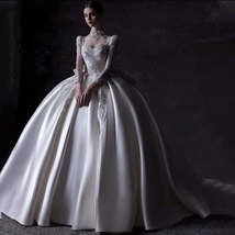 2024 Modern Victorian Sweetheart Gown Adorned W/ Oversized Satin Back Bo... - $1,749.99
