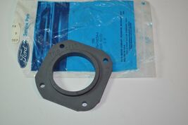 Ford NOS OEM Oil Pump Cover Part# E0TZ-7A152-A - $11.42