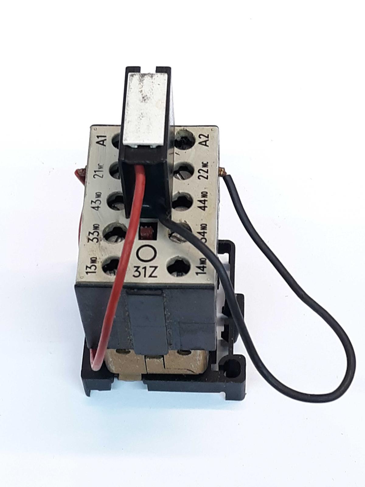 Siemens 3TJ1001-0BB4 Axillary Contact Module w/ Murrelektronik LG-S01  - $12.50