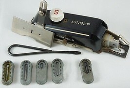 VINTAGE BUTTONHOLE ATTACHMENT SINGER Buttonholer Model W654321N with 5 p... - $18.70