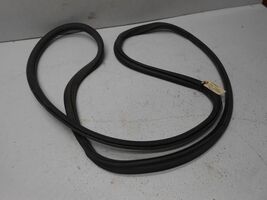2006 Chevrolet Impala Rear Trunk Weatherstrip - €21,45 EUR