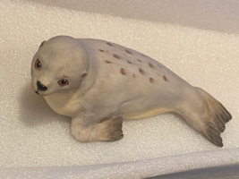 1975 Aynsley England Fine Porcelain 7&quot; Grey Seal *Pre-Owned/No Box* BT2 - $17.99