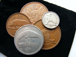 Gift Bag Of 5 Authentic Irish Pre Decimal Animal Coins In A Plush Velvet... - $11.00