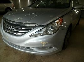 Passenger Right Lower Control Arm Front Fits 12-14 AZERA 104860736Contro... - $56.37