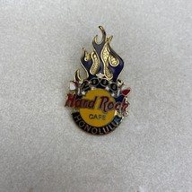 Hard Rock Cafe pin Honolulu Millennium 2000 - Logo with blue Flames (Clone) - £6.84 GBP