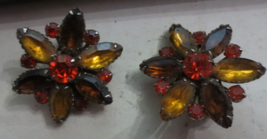 Vintage Judy Lee Clip On Earrings Red Multi-color Starburst - £14.77 GBP