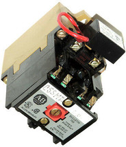 Allen Bradley 700-P400A1 Ac Relay With Bul 700 Type P Ac Relay 700P400A1 Ser. B - $50.00