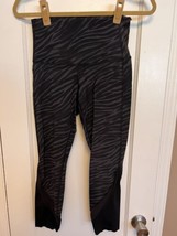 LULULEMON Hem High-Rise Crop 23&quot;  Full-On Luxtreme SZ 6 PRINT - $49.49