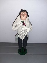 Byers’ Choice The Carolers Man 1989 With Sheet music Long Gray Coat - $1,229.39 MXN