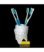 Smiling Tooth Toothbrush Holder 3D print - $726.17 MXN